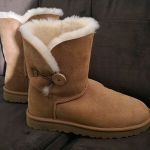 Ugg boots size 10